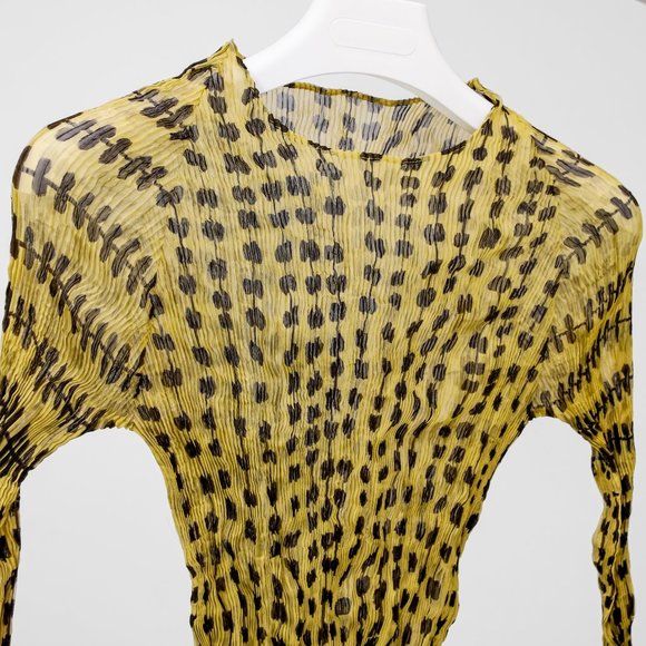 Issey Miyake Chiffon Pleats Top - Picture 5 of 10